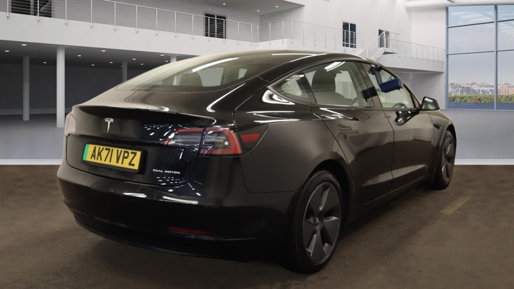 TELSA MODEL 3 LONG RANGE 4WDE 1 OWNER - Image 6