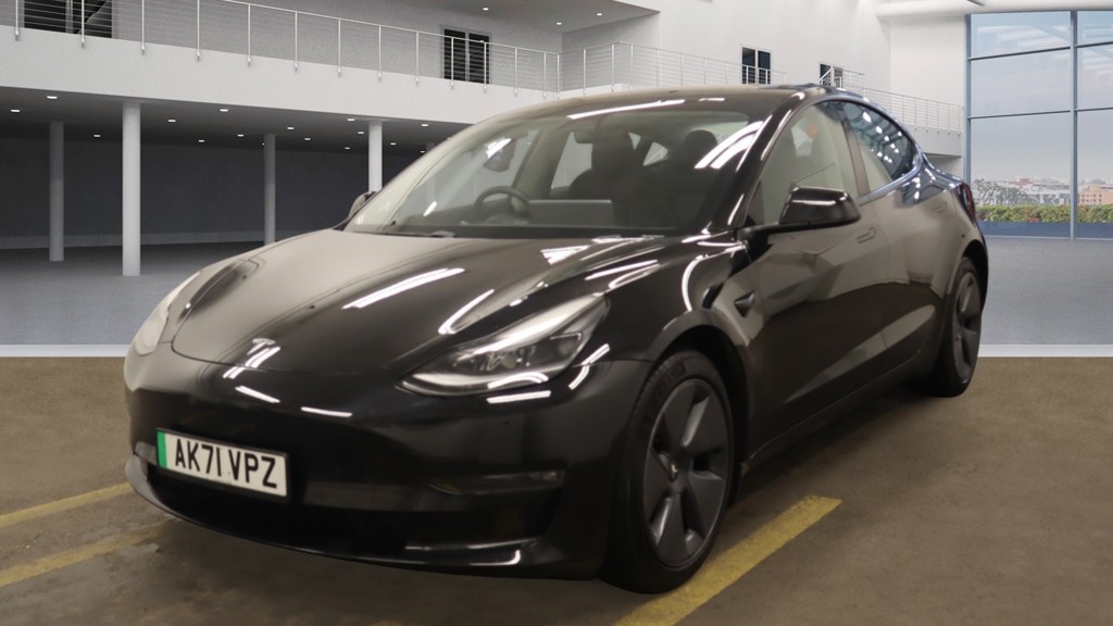 TELSA MODEL 3 LONG RANGE 4WDE 1 OWNER - Image 3